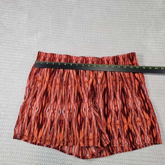 A New Approach Shorts Womens Large Multi Colored Athletic Gym Fitness Active - Picture 3 of 6